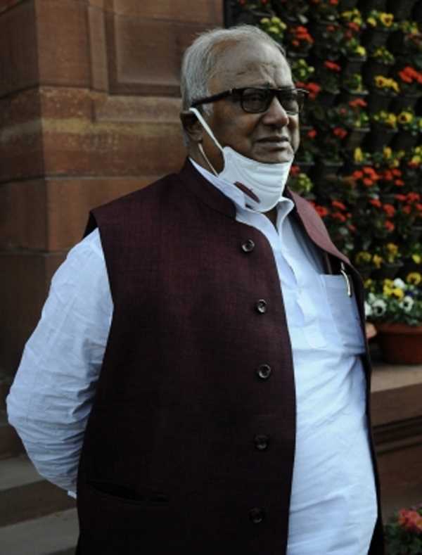 सौगत रॉय और कुणाल घोष को सेंसर कर सकती है तृणमूल की अनुशासन समिति